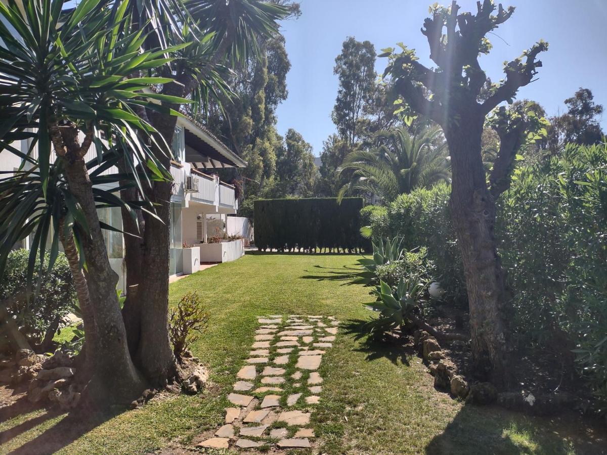Puerto Banus Apartment Near Beachfront, Sunny Terrace, Pool, Tennis Court, Parking And Movies Projector 马尔韦利亚 外观 照片