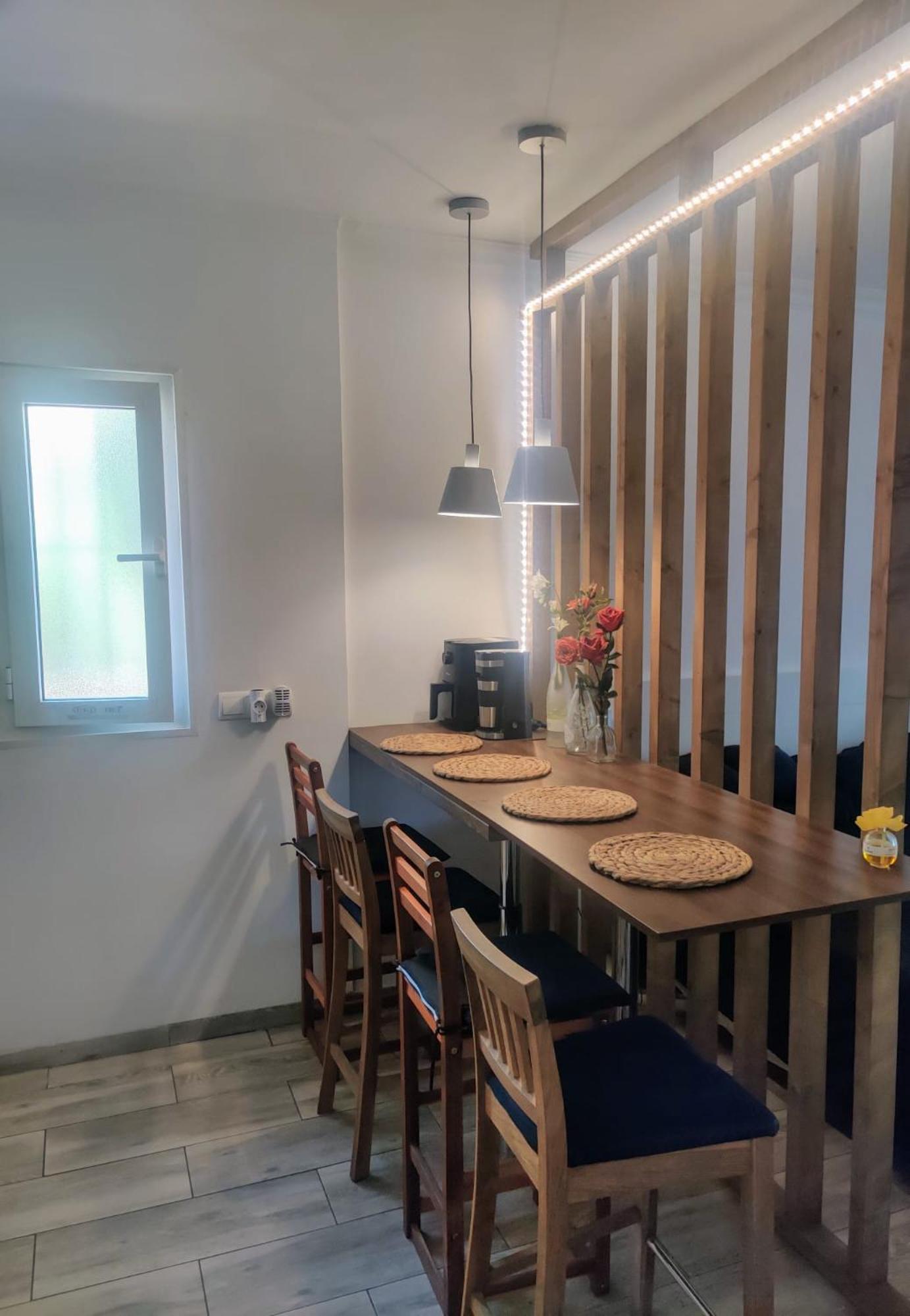 Puerto Banus Apartment Near Beachfront, Sunny Terrace, Pool, Tennis Court, Parking And Movies Projector 马尔韦利亚 外观 照片